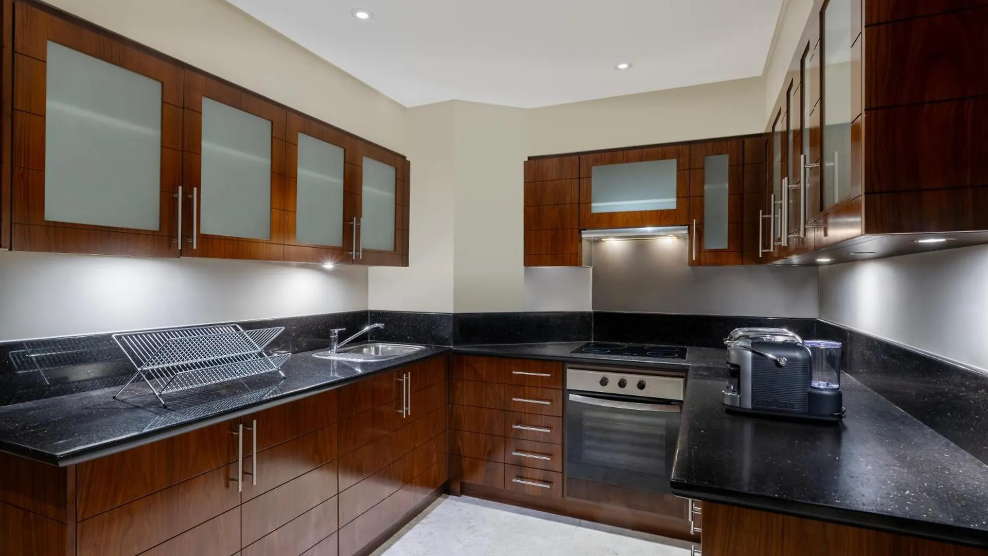 Grand Millennium Al Wahda Hotel And Executive Apartments Abu Dhabi